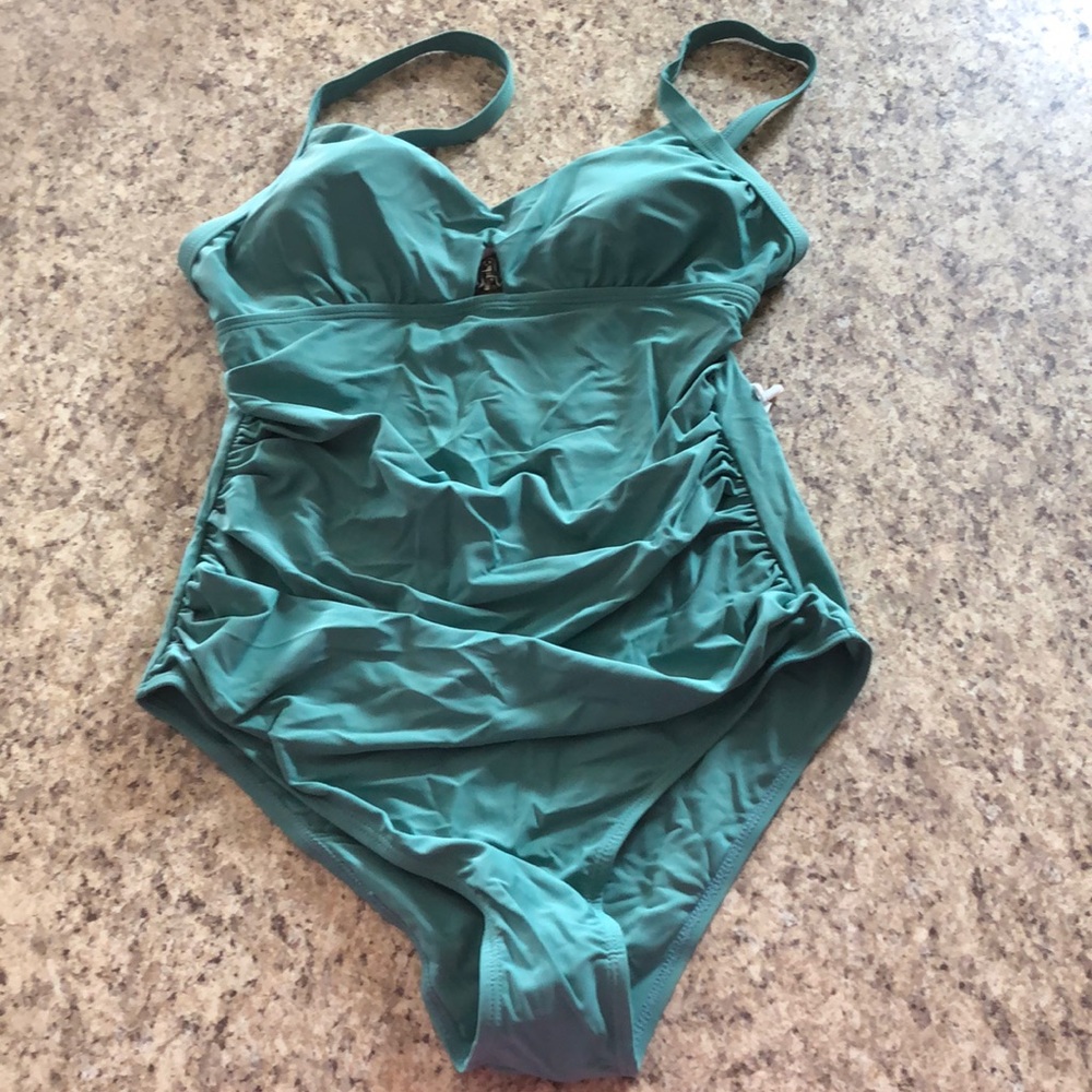 Bathing suit
